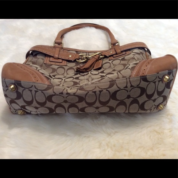 COACH Khaki Signature C BAG XL Tan Leather Tassel - Picture 5 of 9